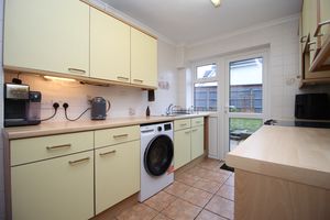 Kitchen- click for photo gallery